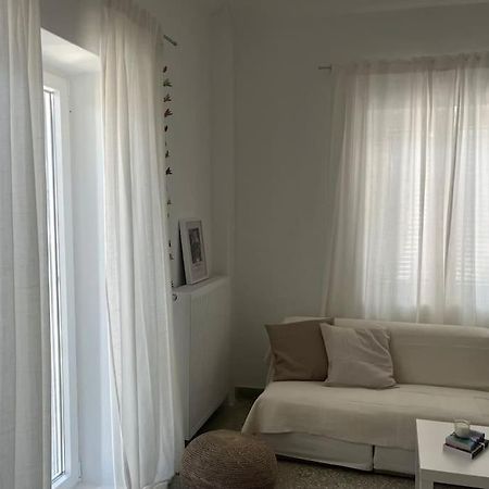 Cozy, Spacious, Newly Renovated Flat In Adamas Kültér fotó