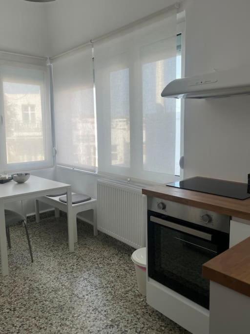 Cozy, Spacious, Newly Renovated Flat In Adamas Kültér fotó