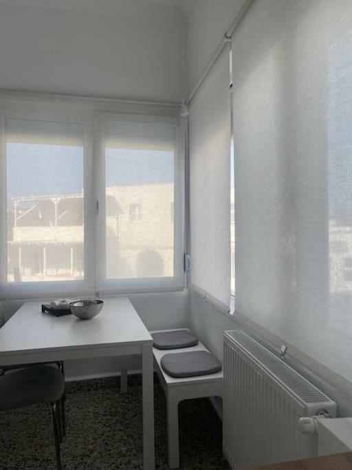 Cozy, Spacious, Newly Renovated Flat In Adamas Kültér fotó